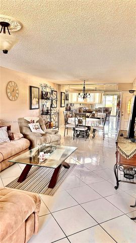 8961 S Hollybrook Boulevard 106, Pembroke Pines, FL 33025