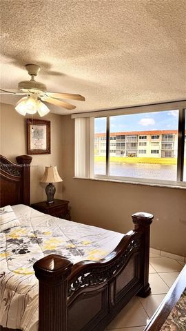 8961 S Hollybrook Boulevard 106, Pembroke Pines, FL 33025