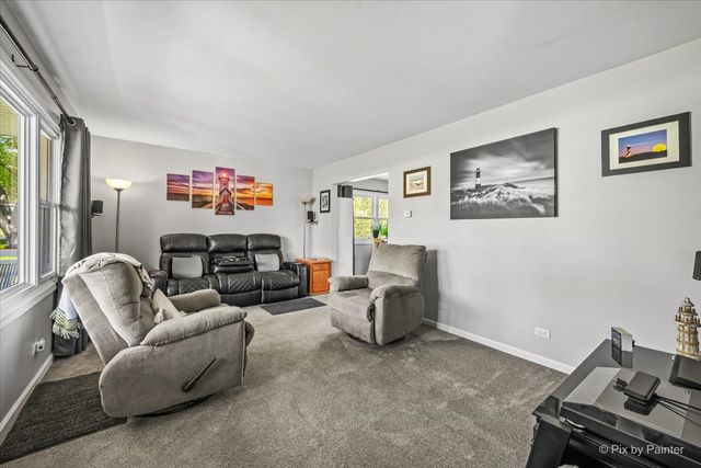 37W150 Olwin Drive, Elgin, IL 60124