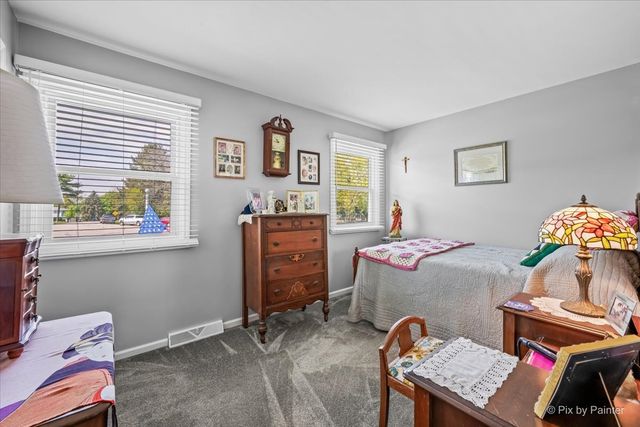 37W150 Olwin Drive, Elgin, IL 60124