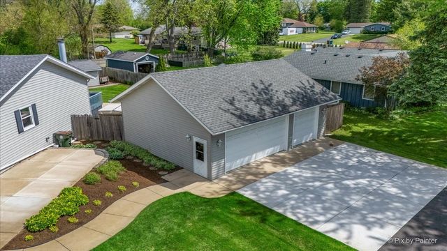 37W150 Olwin Drive, Elgin, IL 60124