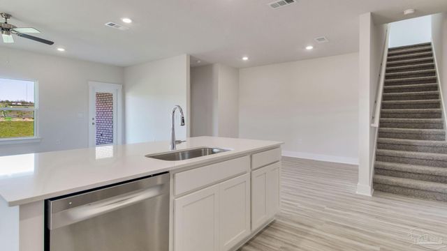 5836 Dove Nest Rd, Gulf Breeze, FL 32563