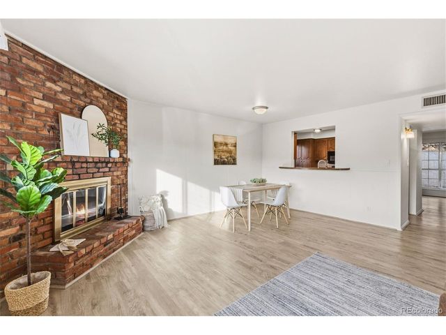 2902 Airport Rd 136, Colorado Springs, CO 80910