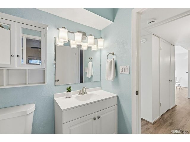 2902 Airport Rd 136, Colorado Springs, CO 80910