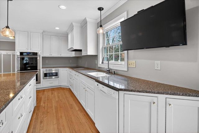 901 County Road MM, Oregon, WI 53575