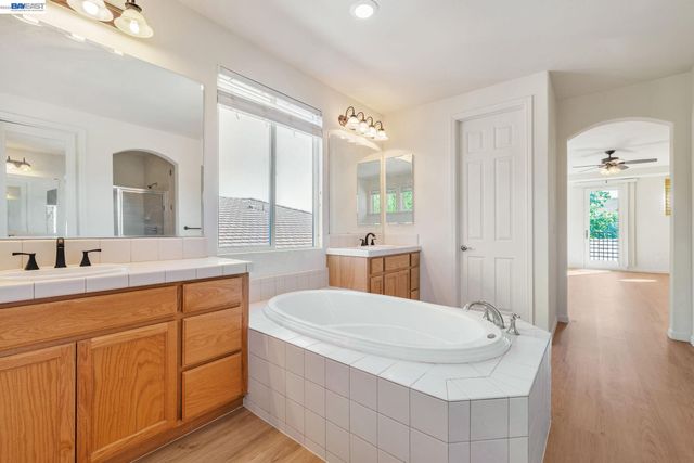 5675 Arcadia Cir, Discovery Bay, CA 94505