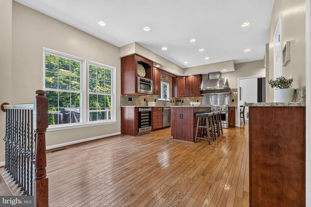 8121 WILLINGBORO CT, Gainesville, VA 20155