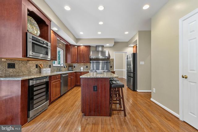 8121 WILLINGBORO CT, Gainesville, VA 20155