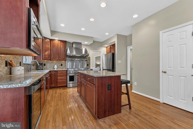 8121 WILLINGBORO CT, Gainesville, VA 20155