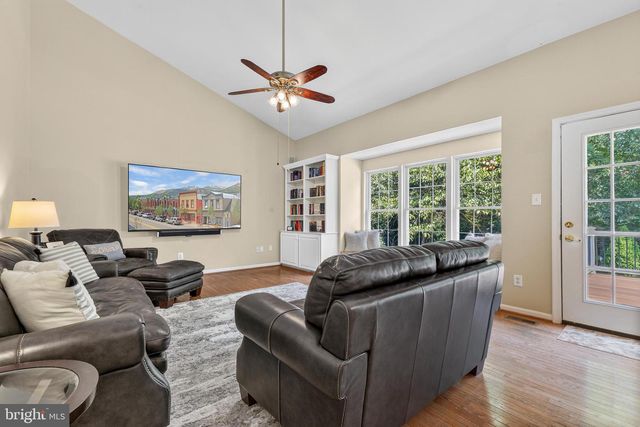 8121 WILLINGBORO CT, Gainesville, VA 20155