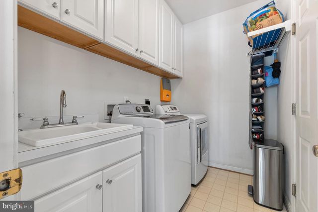 8121 WILLINGBORO CT, Gainesville, VA 20155
