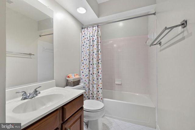 8121 WILLINGBORO CT, Gainesville, VA 20155