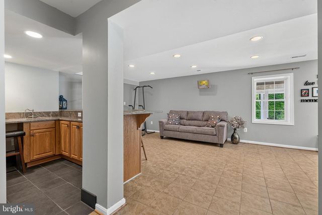 8121 WILLINGBORO CT, Gainesville, VA 20155