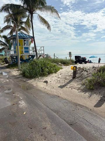 5785 N SURF Road, Hollywood, FL 33019