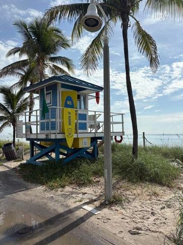 5785 N SURF Road, Hollywood, FL 33019