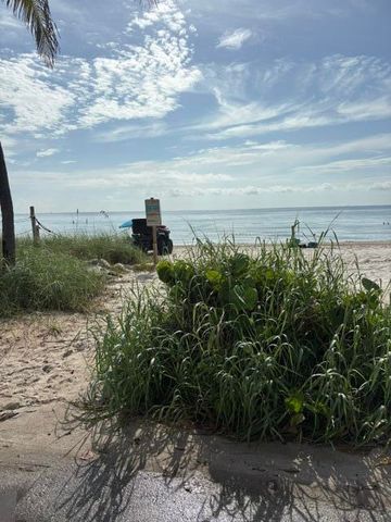 5785 N SURF Road, Hollywood, FL 33019