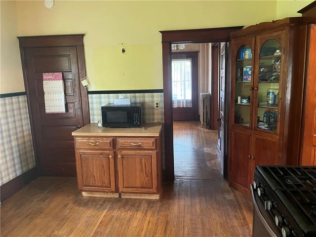 2300 Sycamore Street, Wilson Boro, PA 18042