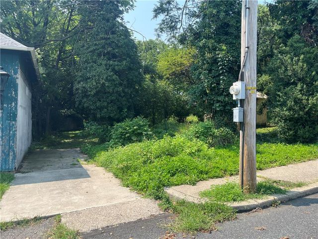 2300 Sycamore Street, Wilson Boro, PA 18042