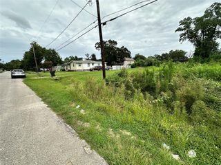 1061 South Lane, Houston, TX 77088