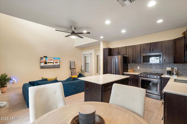 3113 E DANBURY Road 11, Phoenix, AZ 85032
