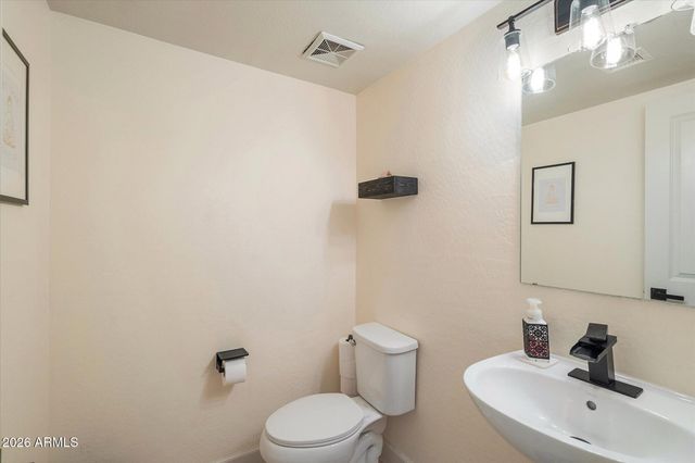 3113 E DANBURY Road 11, Phoenix, AZ 85032