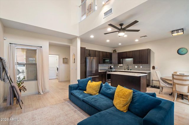 3113 E DANBURY Road 11, Phoenix, AZ 85032