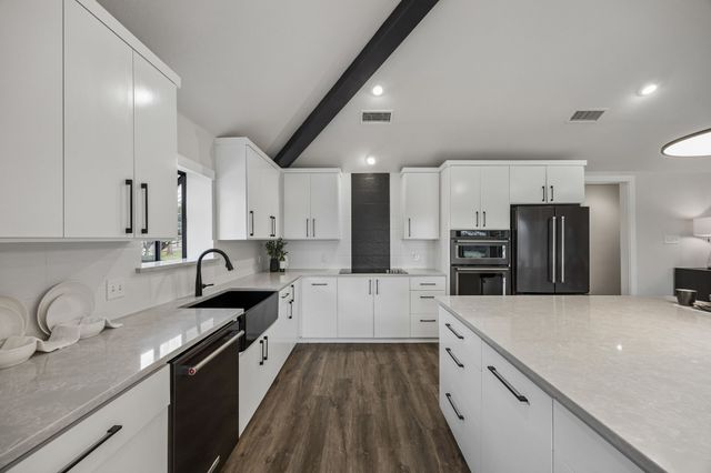 3 Palmetto Court, Trophy Club, TX 76262