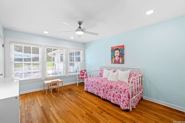 508 CANTERBURY HILL ST, San Antonio, TX 78209