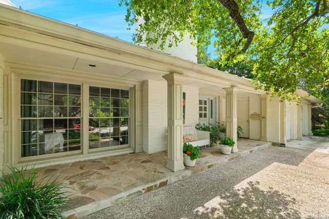 508 CANTERBURY HILL ST, San Antonio, TX 78209