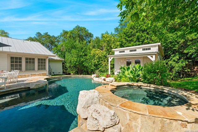 508 CANTERBURY HILL ST, San Antonio, TX 78209