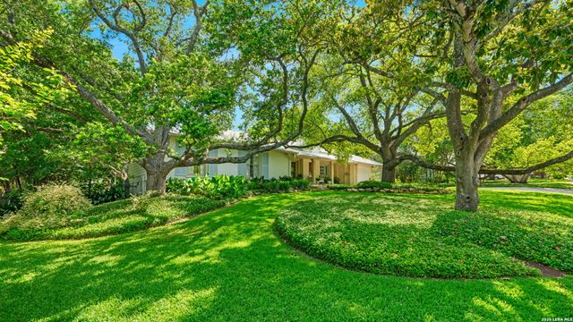 508 CANTERBURY HILL ST, San Antonio, TX 78209