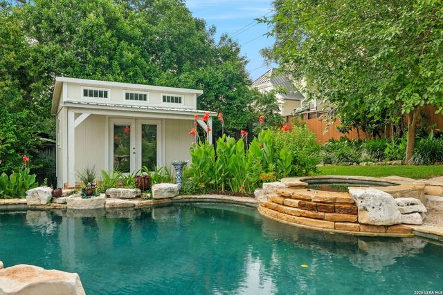 508 CANTERBURY HILL ST, San Antonio, TX 78209