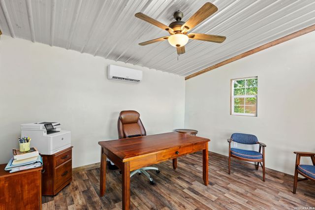 508 CANTERBURY HILL ST, San Antonio, TX 78209