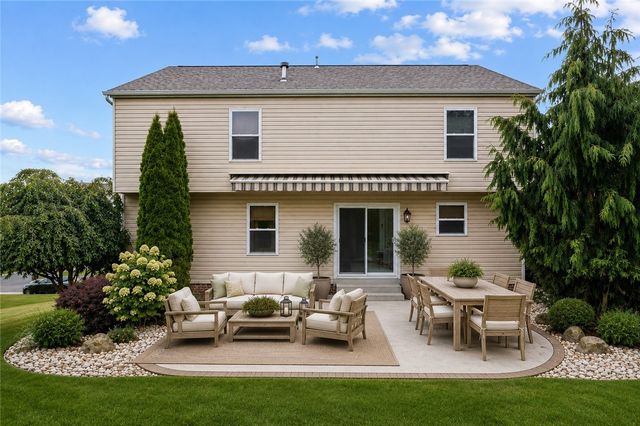 498 W Spring Grove Boulevard, Rostraver, PA 15012