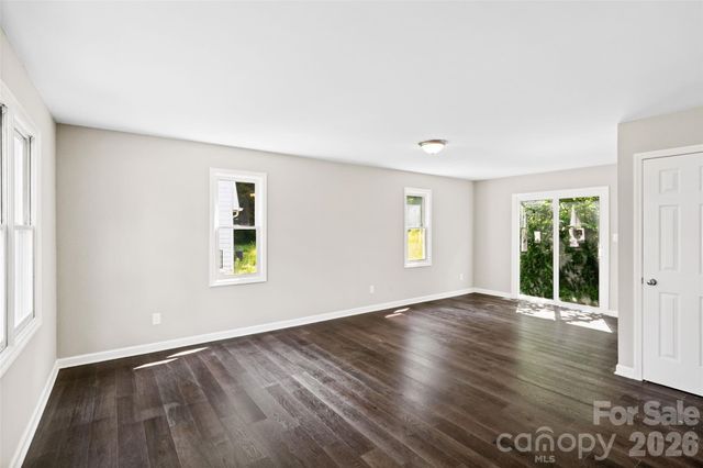 5516 Ilford Street, Charlotte, NC 28215