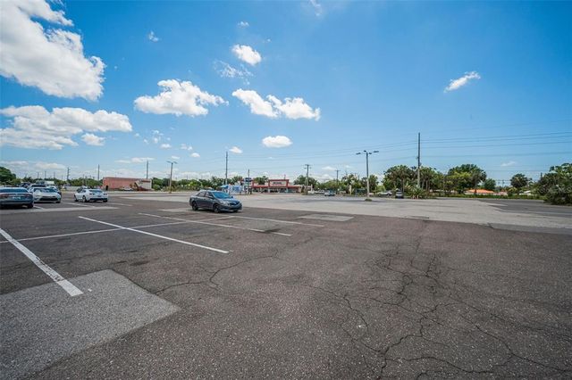 7430 PALM RIVER ROAD, Tampa, FL 33619