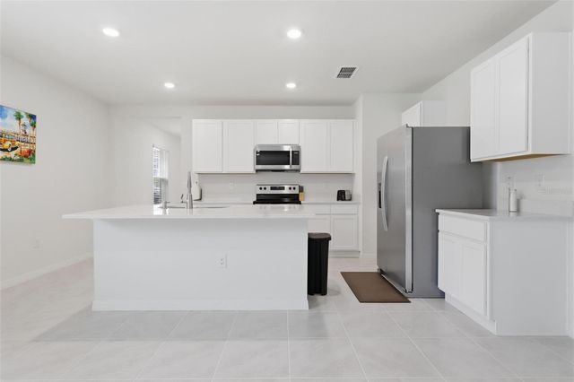 1732 SHADOW TRACE WAY, Deland, FL 32720