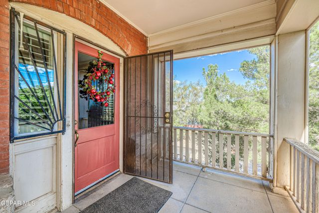 1805 ARIZONA Avenue, El Paso, TX 79902
