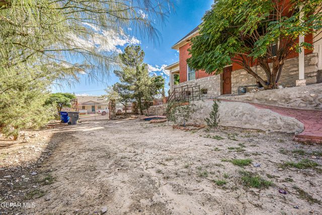 1805 ARIZONA Avenue, El Paso, TX 79902