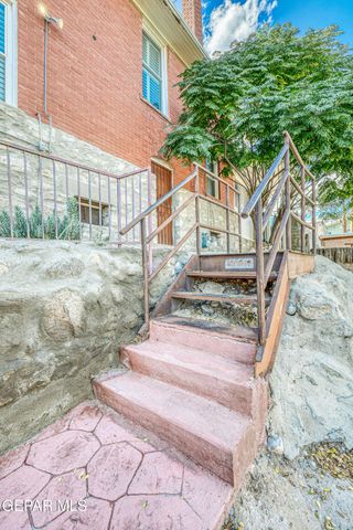 1805 ARIZONA Avenue, El Paso, TX 79902
