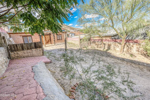1805 ARIZONA Avenue, El Paso, TX 79902