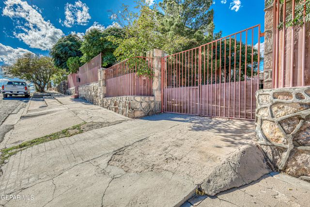 1805 ARIZONA Avenue, El Paso, TX 79902