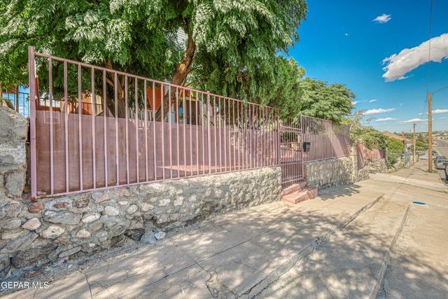 1805 ARIZONA Avenue, El Paso, TX 79902