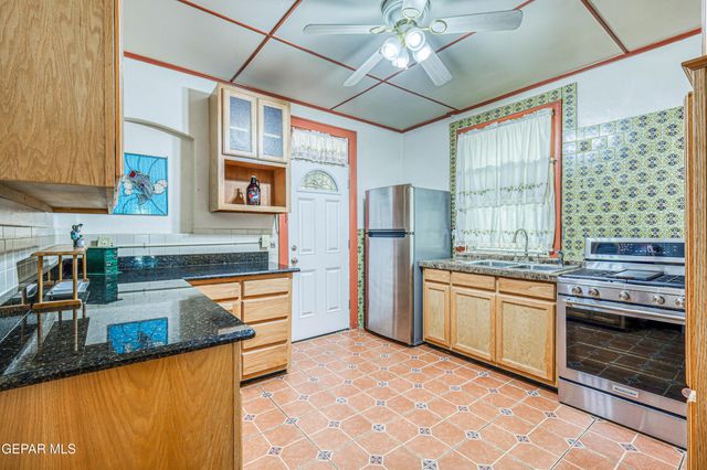 1805 ARIZONA Avenue, El Paso, TX 79902