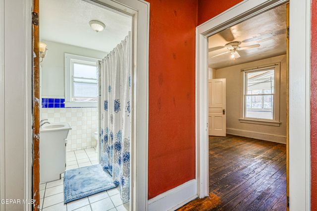 1805 ARIZONA Avenue, El Paso, TX 79902