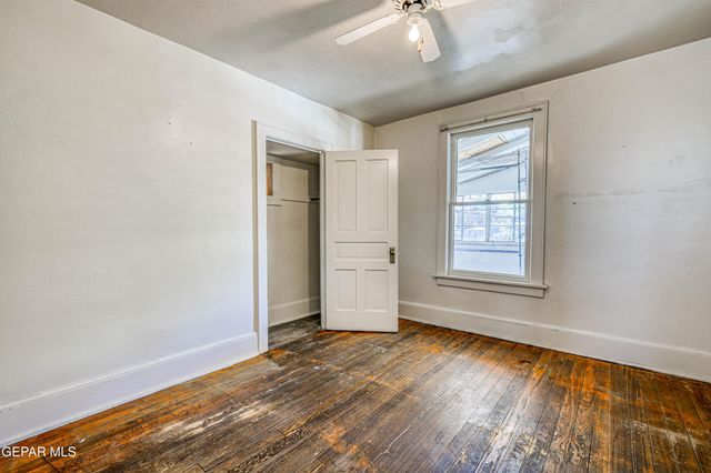 1805 ARIZONA Avenue, El Paso, TX 79902