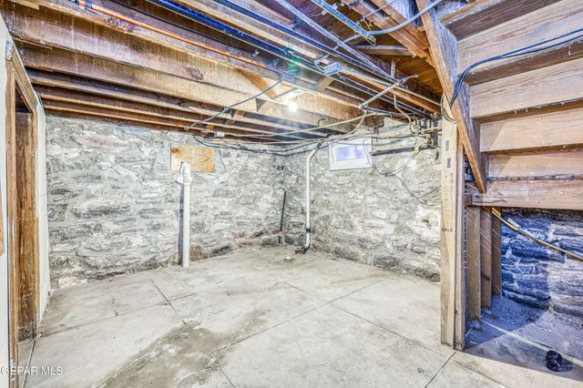 1805 ARIZONA Avenue, El Paso, TX 79902