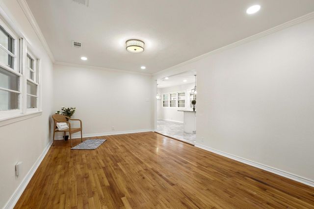 2401 Sunset Street, Denison, TX 75020