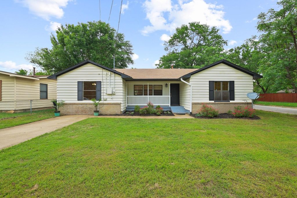 2401 Sunset Street, Denison, TX 75020