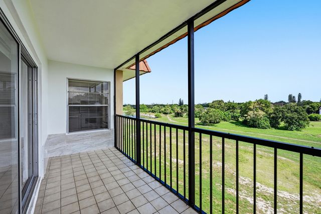 4158 Inverrary Drive 511, Lauderhill, FL 33319